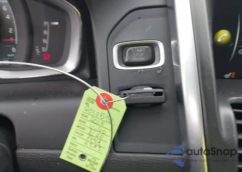 2015 Volvo Xc60 T6 from USA, damaged, VIN YV449MDK8F2743283